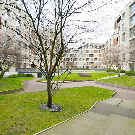 דירה Urban Chic - Great Location - One Bedroom - Kolejowa ורשה