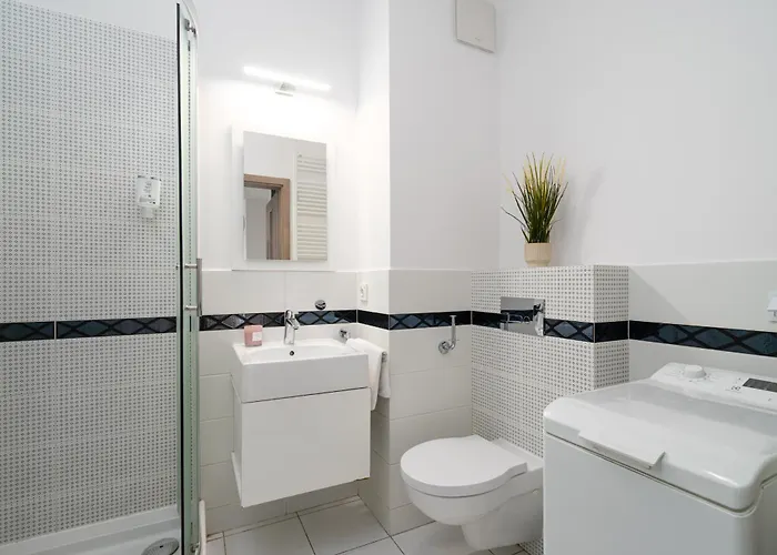 Urban Chic - Great Location - One Bedroom - Kolejowa